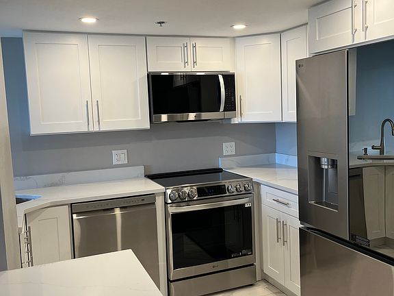 2nd image of 400 E Colonial Dr APT 701