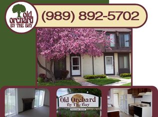 437 Old Orchard Dr, Essexville, MI 48732