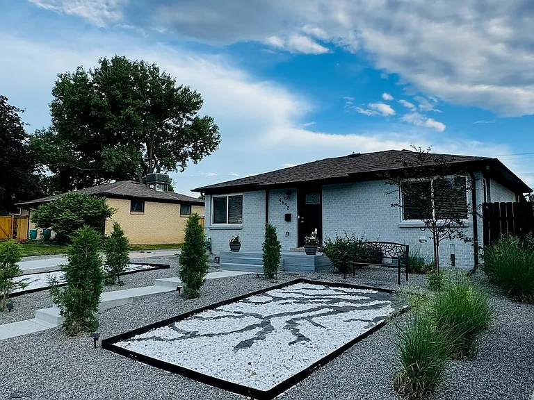 4698 E Montana Pl — Photo 23