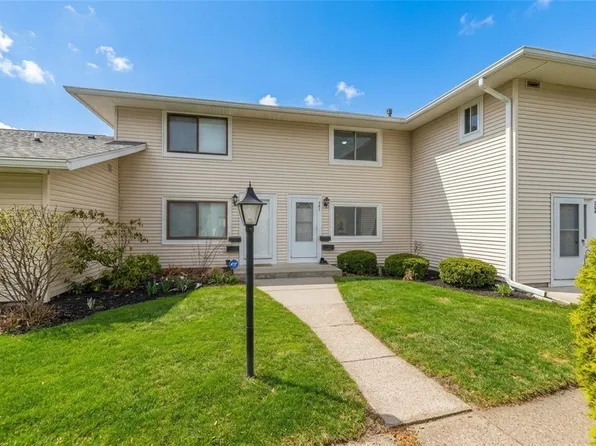 502 Eastbrooke Ln, Rochester, NY 14618