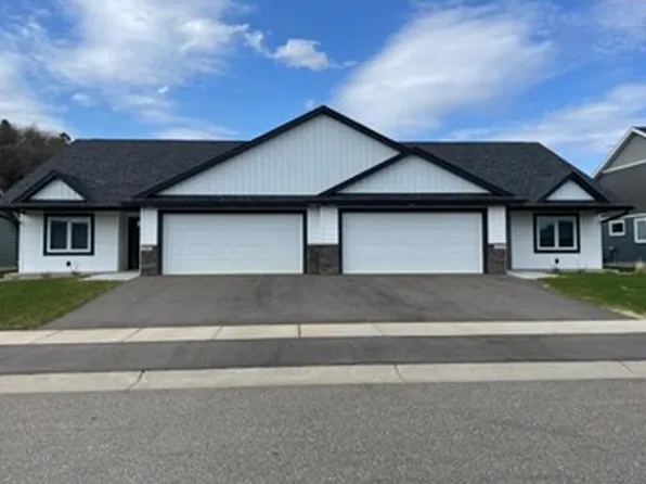 890 Brentwood Cir, River Falls, WI 54022