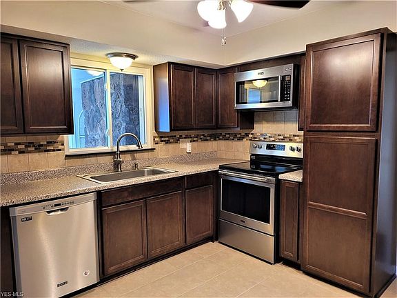 2nd image of 317 Ventura Dr