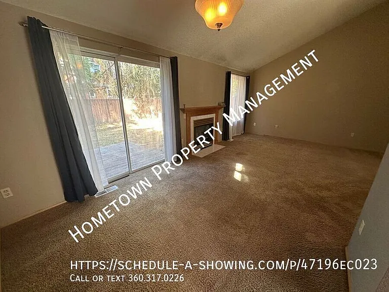1803 Pear St NE — Photo 6