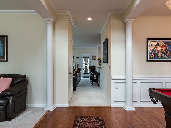 2-story Entry Foyer