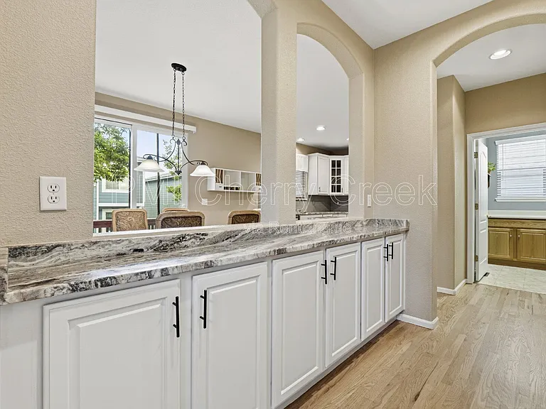 10740 Southhaven Cir — Photo 5