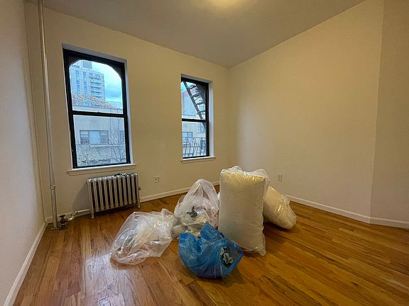 5th image of 312 E 84th St APT 4B