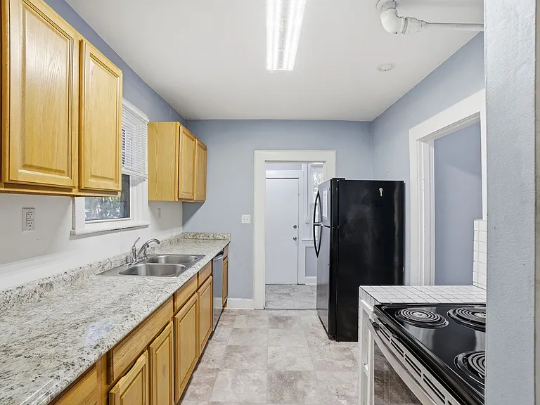5000 Powhatan Ave — Photo 10