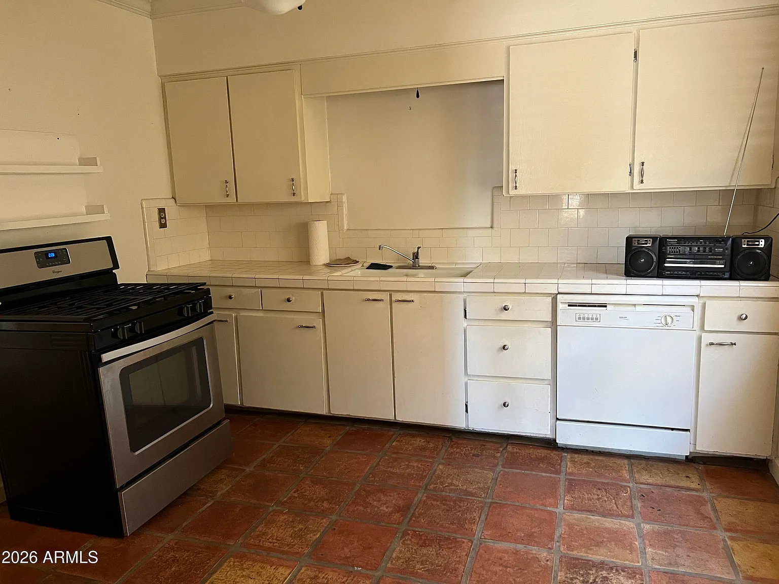 3 bed, 1581 sqft, $2,050 — Photo 4