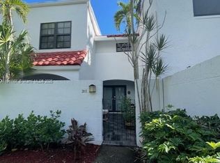 20900 Leeward Ct #2131, Aventura, FL 33180