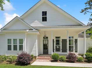 104 Menetre Dr, Covington, LA 70433