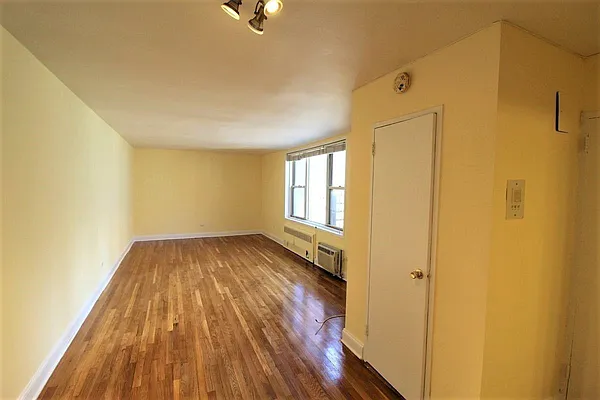 Sold by Bruma Realty LLC | media 3