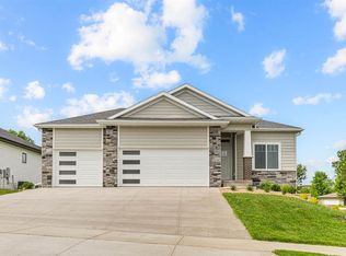 333 Sierra Trce, Coralville, IA
