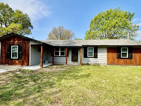 1243 Lourdes St, Greenville, MS 38703