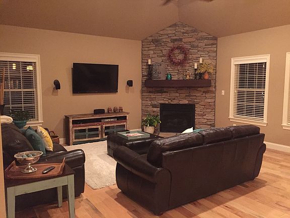 3rd image of 5512 Prairie Creek Dr