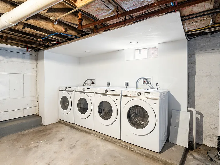 16 Oakes St #1 — Photo 14