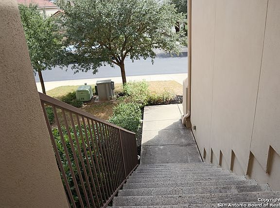 5th image of 4131 Woodbridge Way