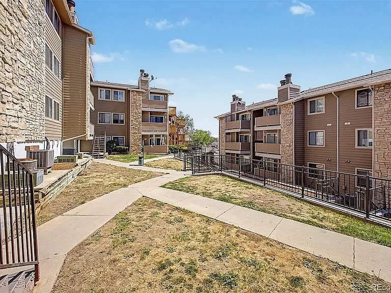 2929 W Floyd Ave #306 — Photo 9