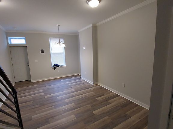 4th image of 2718 W York St