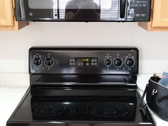 3rd image of 2833 W Muriel Dr