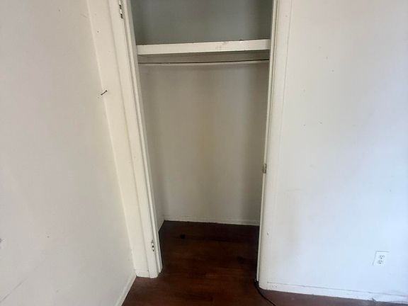 3rd image of 28 Edgemont Drive