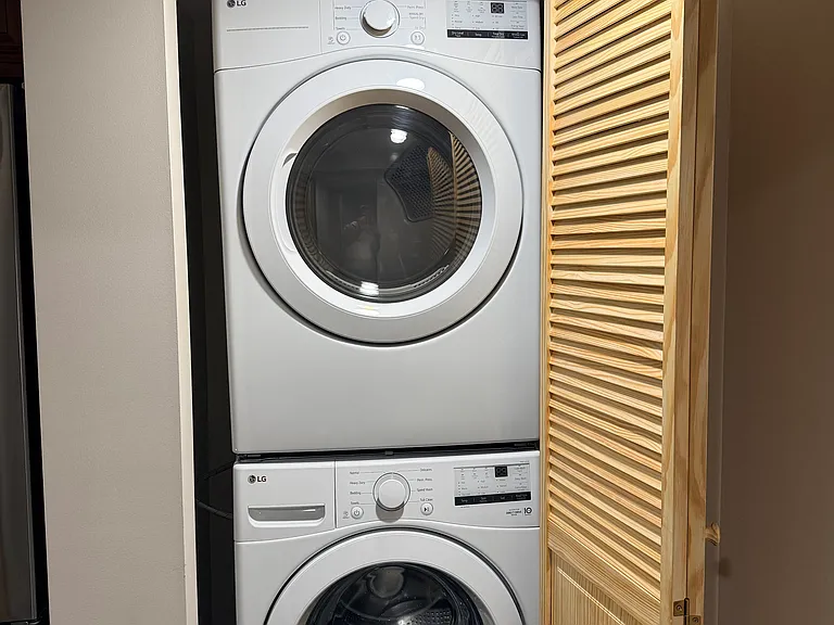 2050 W Cullerton St #1 — Photo 8