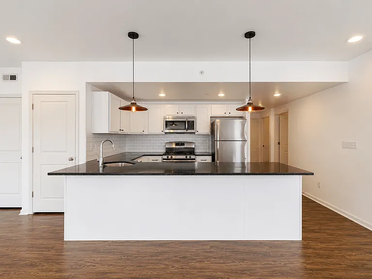 6619 Ridge Avenue — Photo 8