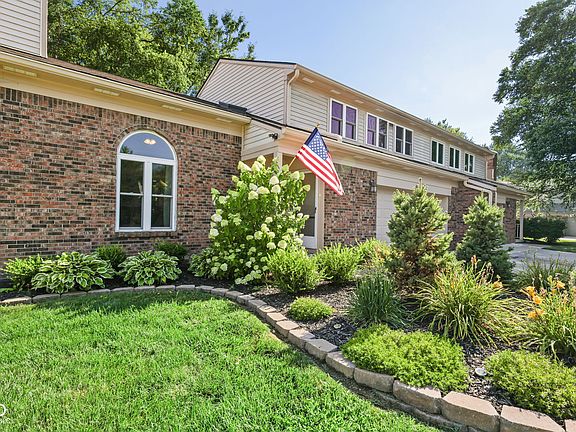 2nd image of 1419 Dominion Dr
