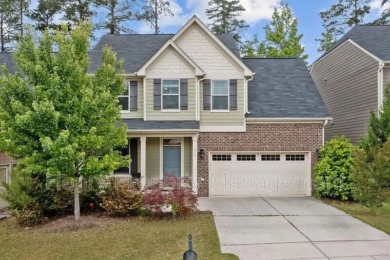 3 bed, 2.5 bath, 2346 sqft, $2,595 — Photo 1