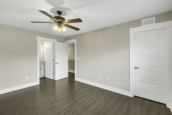 8 Tolar Rd — Photo 26