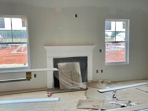 5th image of 119 Spyglass Ln