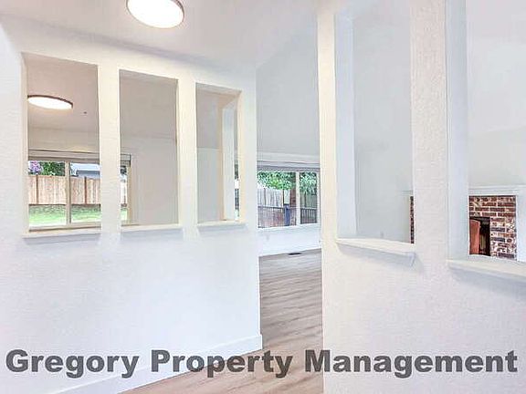 5th image of 13024 NE 184th Pl