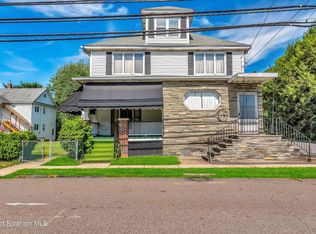 814 Susquehanna Ave, Olyphant, PA 18447