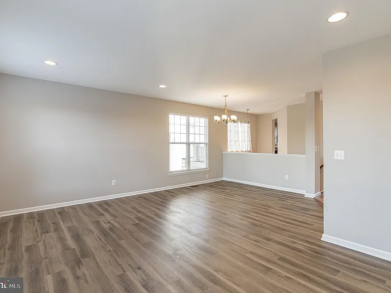 9240 Cascade Falls Dr — Photo 4