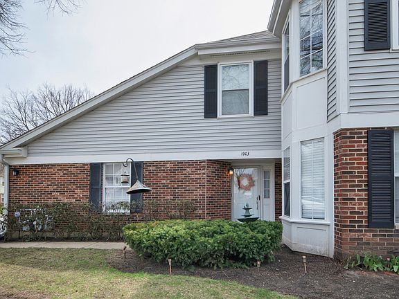 2nd image of 1903 Quaker Hollow Ln