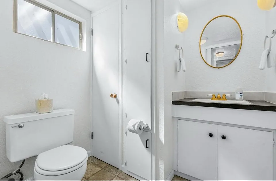 2 bed, 1.5 bath, 1250 sqft, $3,700 — Photo 3