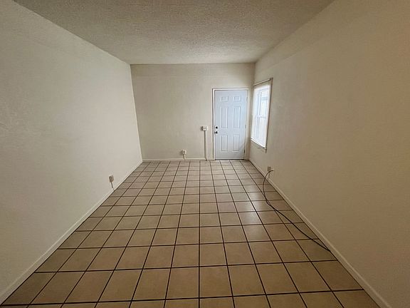5th image of 124 S G St APT 6