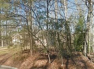 1433 Snappwood Dr, Sevierville, TN 37862