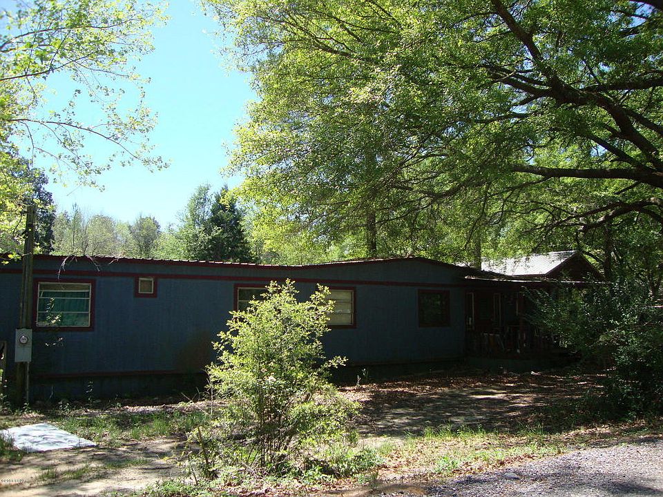 2nd image of 3909 Greenwood Dr