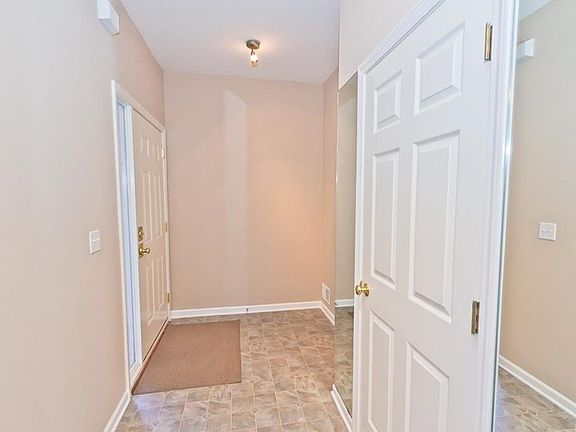 2nd image of 3528 Grove Ln #1