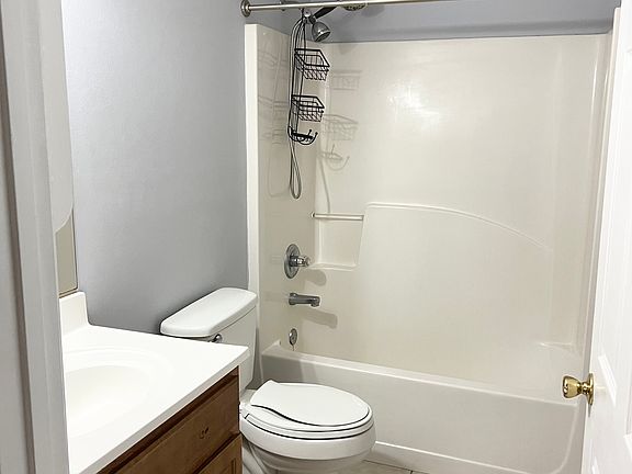 2nd bathroom