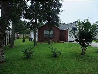 1st image of 9 Newcastle Dr #B