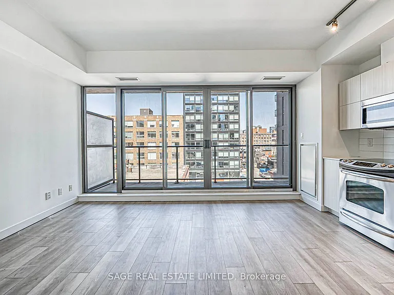32 Camden St #607 — Photo 5