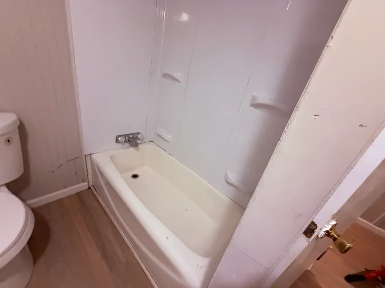 411 Bush St E #10 — Photo 6