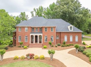 1112 Nottingham Rd, Starkville, MS 39759