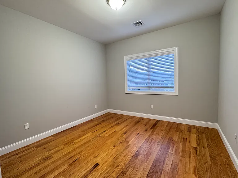 73 Alter Ave #2 — Photo 8