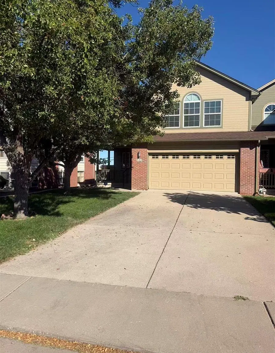 3 bed, 2.5 bath, 1679 sqft, $2,750 — Photo 1