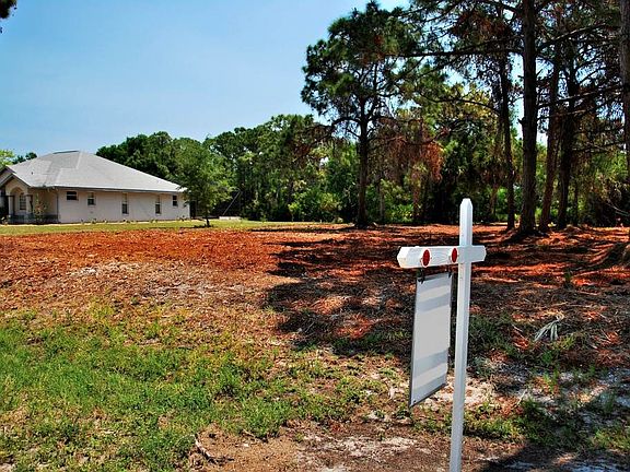 2nd image of 865 Boundary Blvd