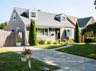918 Mayfair Blvd, Toledo, OH 43612