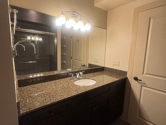 5th image of 745 Bellevue Ave E APT 302