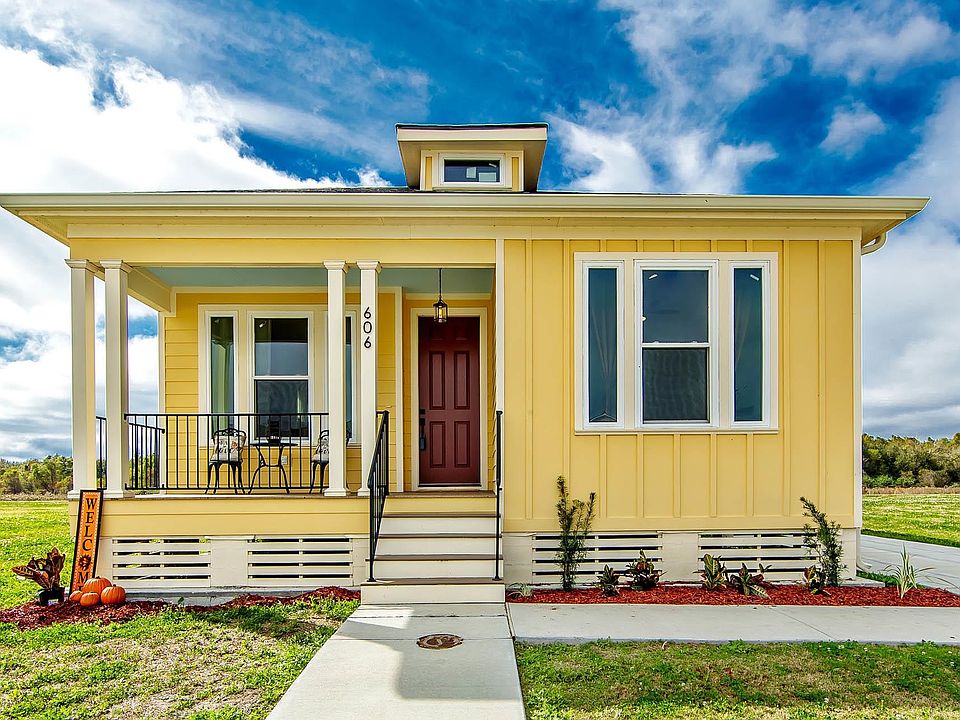 1st image of 606 Jean Charles Blvd